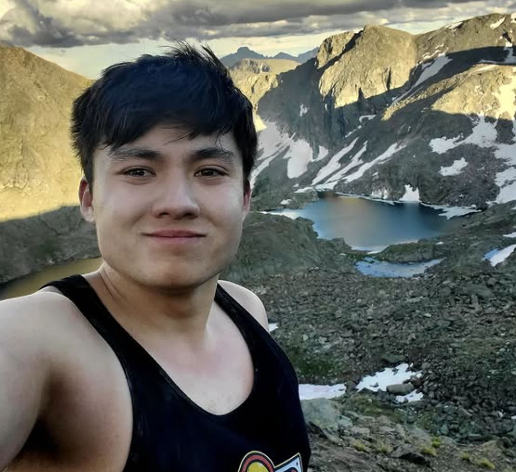 Alpine Lake trail selfie