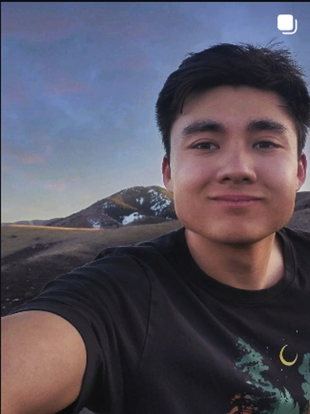 Trailside selfie in the mountains